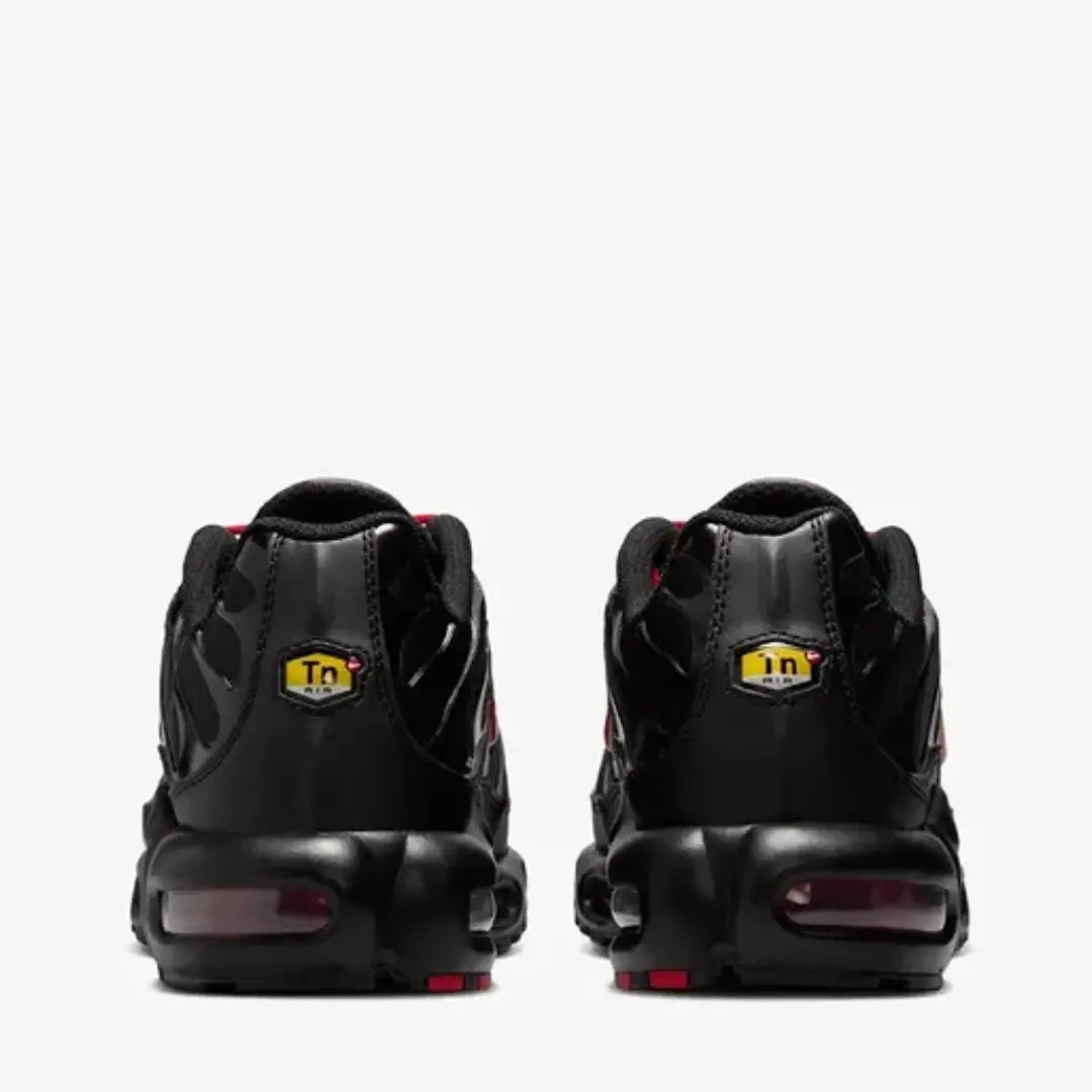 Nike TN Tuned (Black & Red)