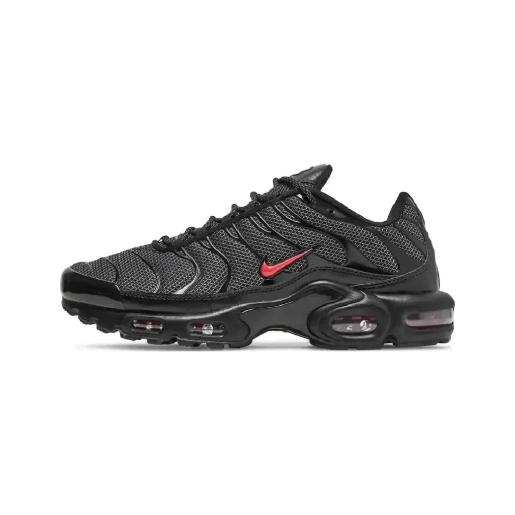Nike TN (Metal Mesh Black & Red) naslovna slika 1500x1500