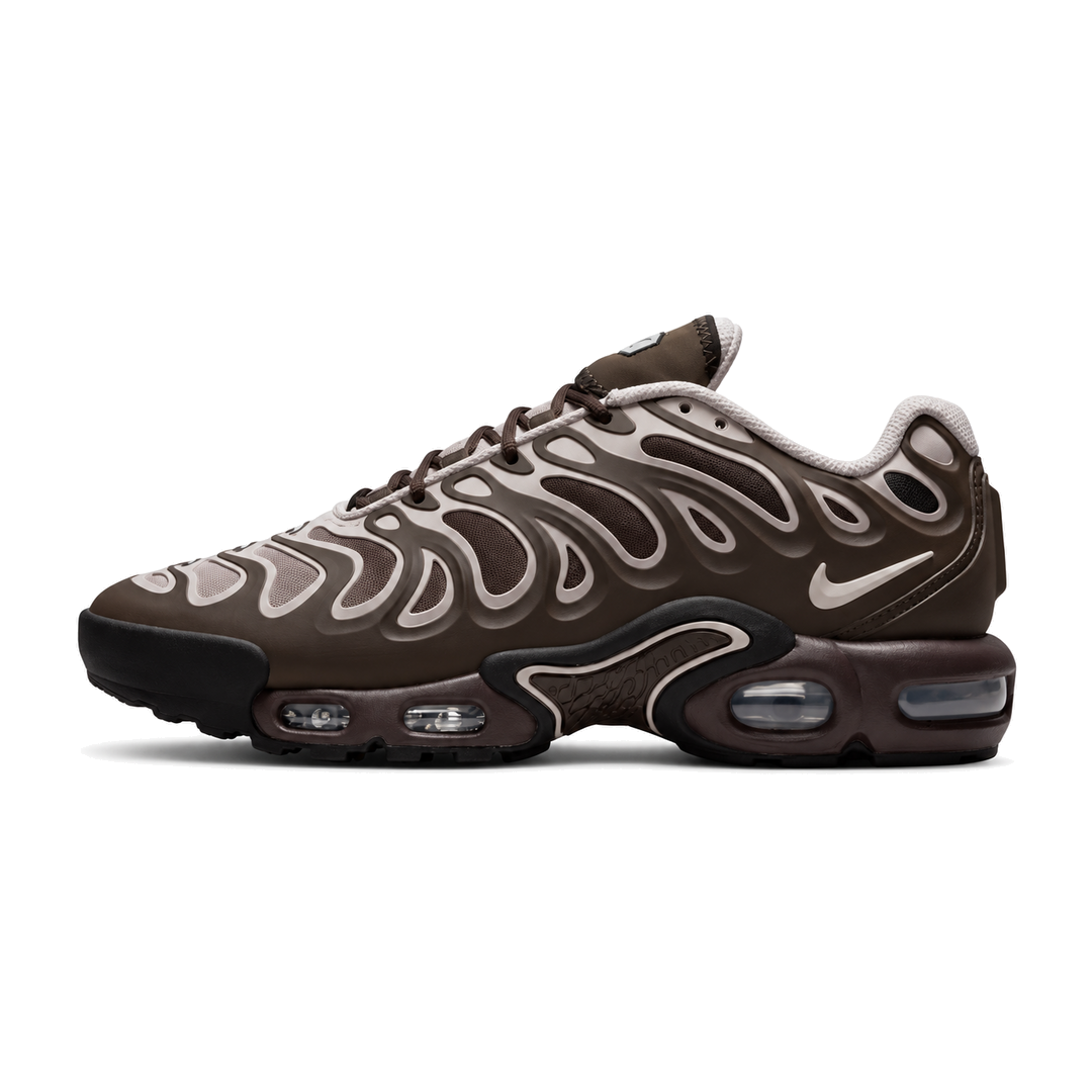Nike TN Drift Baroque Brown patike – bočni prikaz na bijeloj pozadini