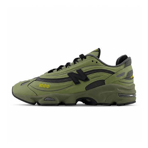 New Balance 1000 Army Green, maslinasto zelena patika sa crnim N logom, bočni profil